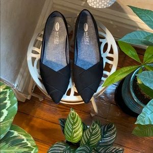 Dr. Scholl’s Loma Flat in Black